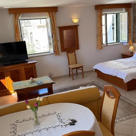 Astoria Appartement *