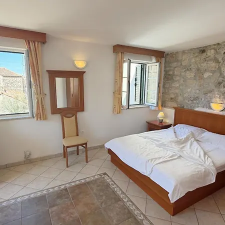Astoria Appartement