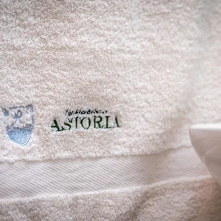 Astoria *